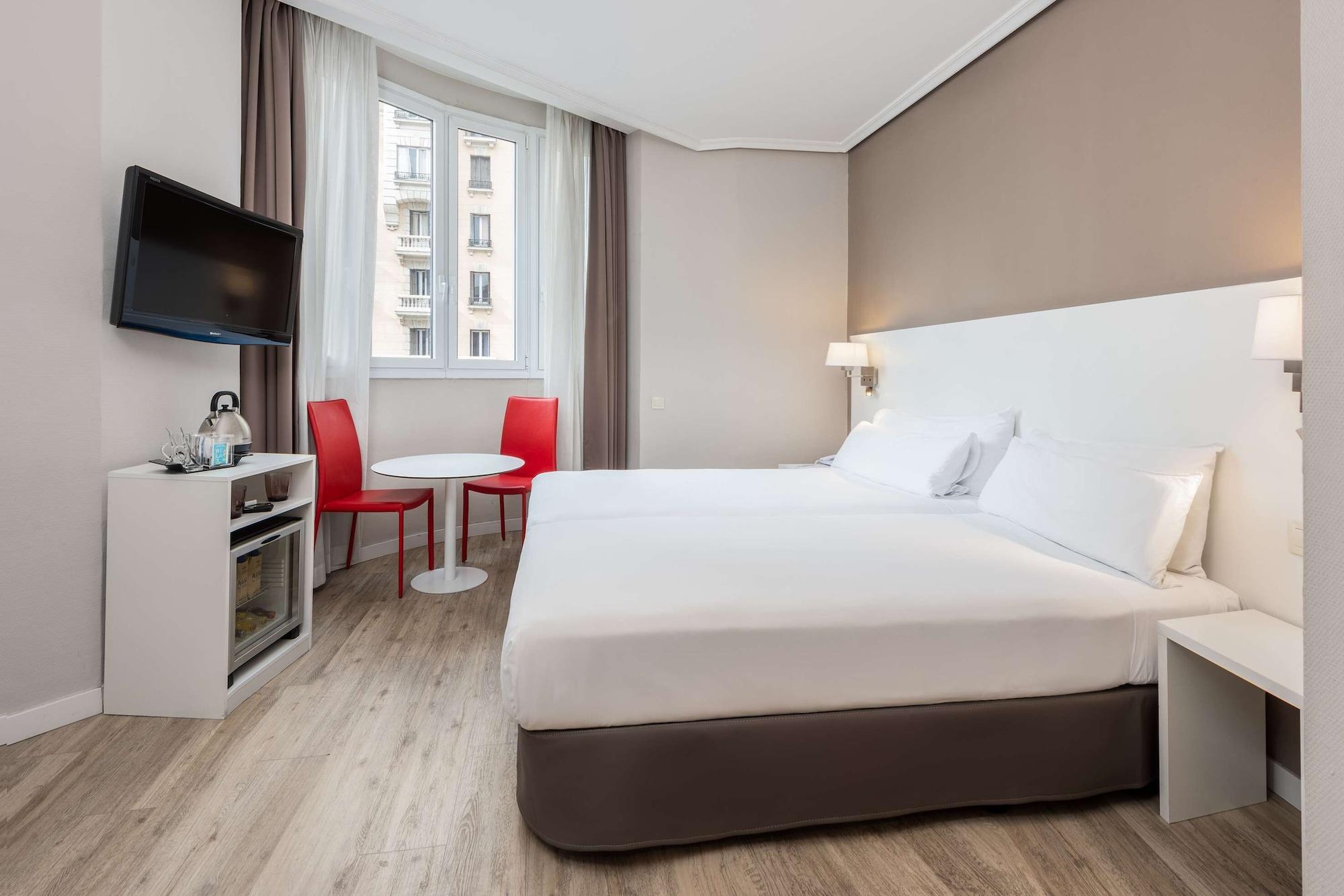 Hotel Madrid Gran Via 25, Affiliated by Meliá Esterno foto