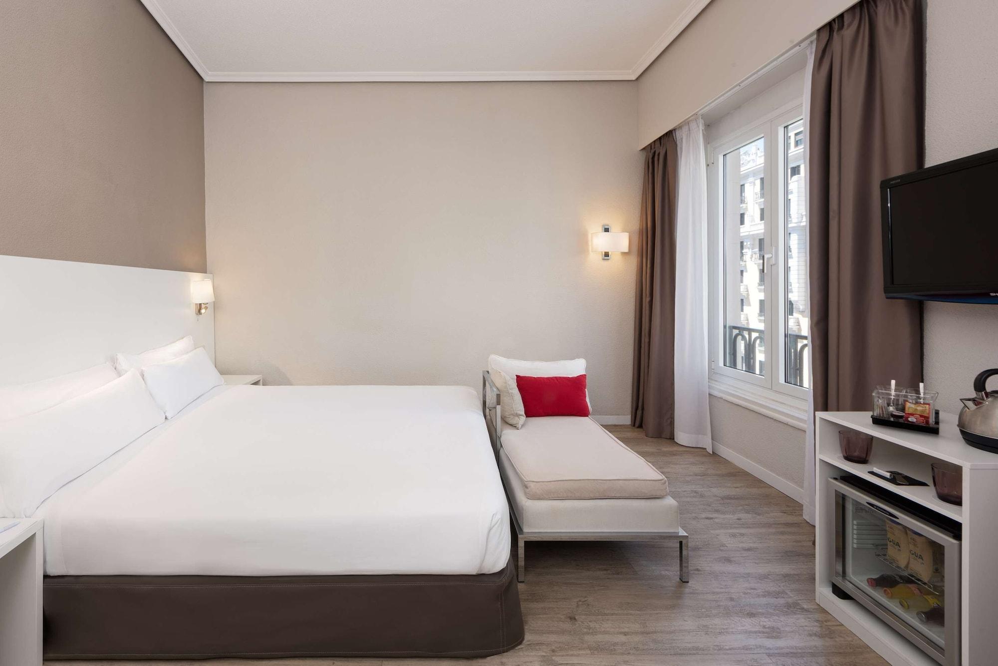 Hotel Madrid Gran Via 25, Affiliated by Meliá Esterno foto
