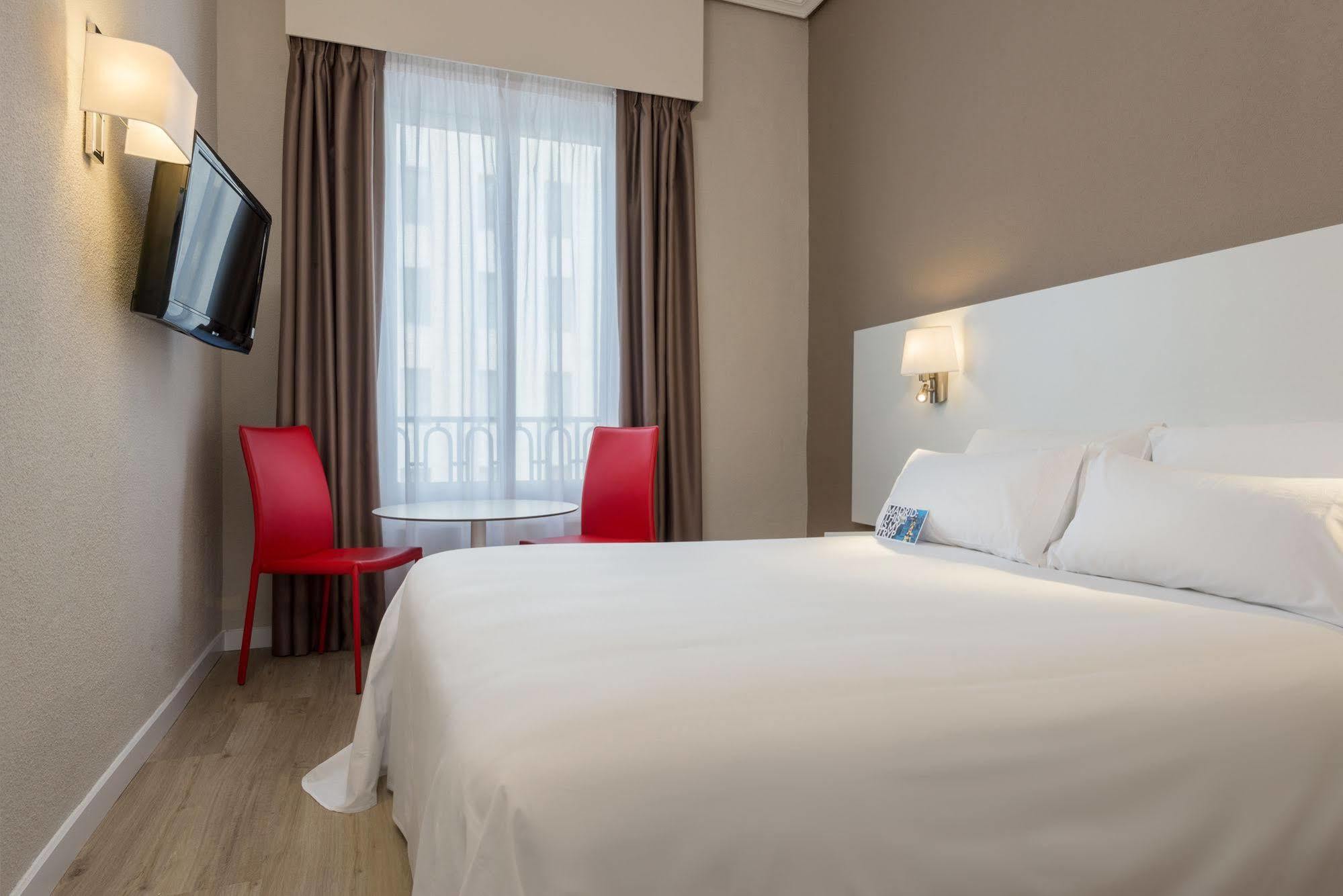Hotel Madrid Gran Via 25, Affiliated by Meliá Esterno foto